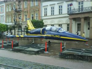 Albik na namesti v KE