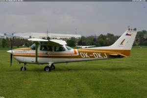 Cessna 172 Skyhawk II  OK-DKJ