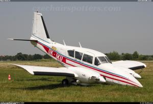 Piper Aztec E