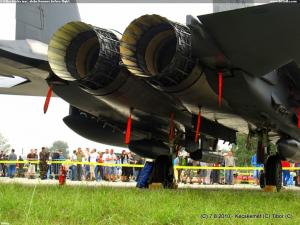 F15tka trocha inac, alebo Remove before flight