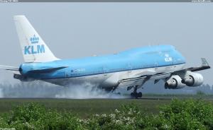 Boeing 747-406M