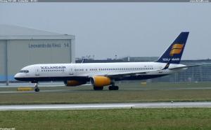 Boeing 757-208 - Icelandair - TF-FIJ
