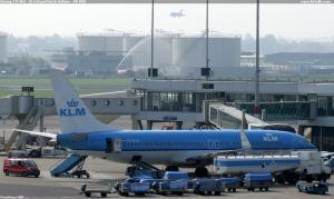 Boeing 737-8K2 - KLM Royal Dutch Airlines - PH-BXD