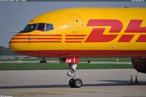 Boeing 757-236(SF) * DHL * G-BIKM
