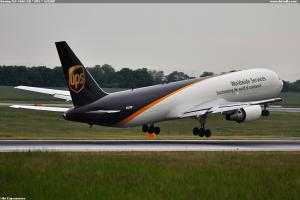 Boeing 767-34AF/ER * UPS * N329UP