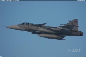 "Low pass" (JAS-39C 9237 - 211. tl, Čáslav)
