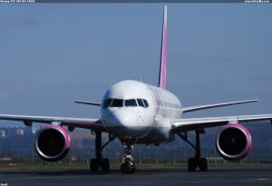 Boeing 757-200 RA-74018