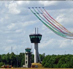 Frecce Tricolori (Aermacchi MB-339PAN)
