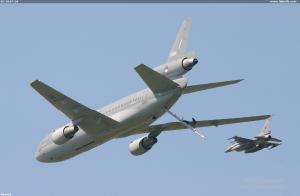 KC-10+F-16