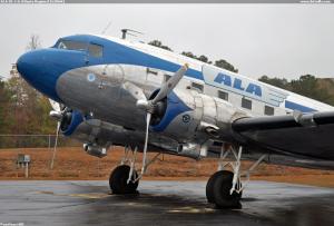 ALA DC-3 @ Atlanta Regional (N28AA)