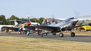 3 x Curtiss